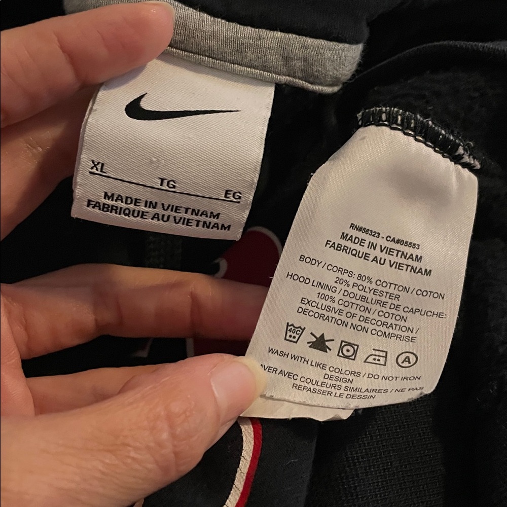 Nike XL Black Georgia Volleyball Hoodie - Picture 2 of 2